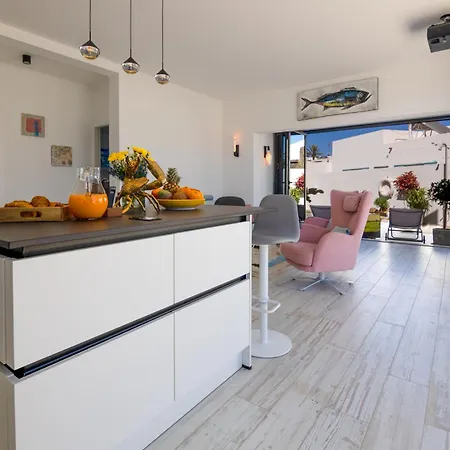 Beachside - Casa Aboleon Vila