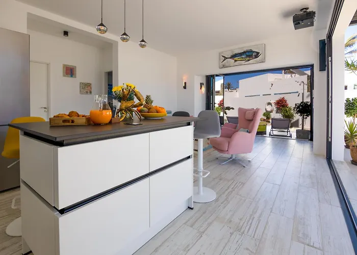 Beachside - Casa Aboleon Villa