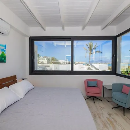 Beachside - Casa Aboleon